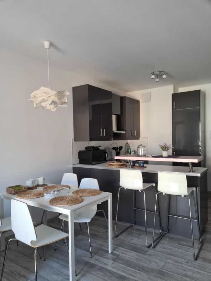 Boznicza Old Town Lux Apartment, Self Check-In 24H, Free Parking Poznan Dış mekan fotoğraf