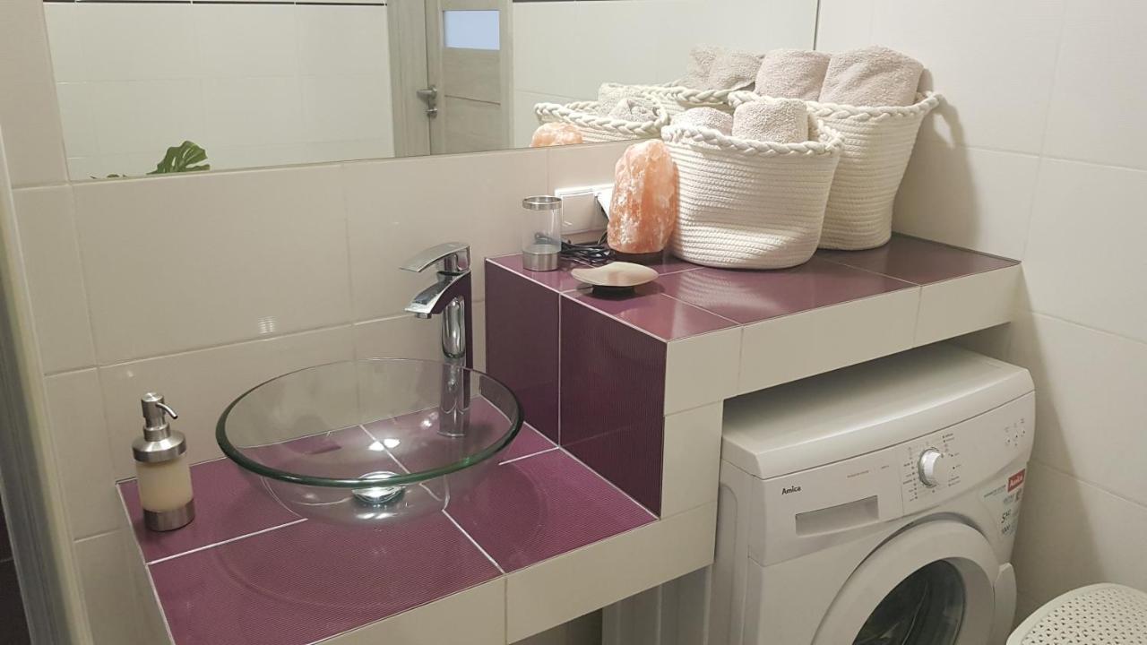 Boznicza Old Town Lux Apartment, Self Check-In 24H, Free Parking Poznan Dış mekan fotoğraf
